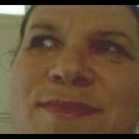 Meet your Posher, Deborah - Picture 1 of 1